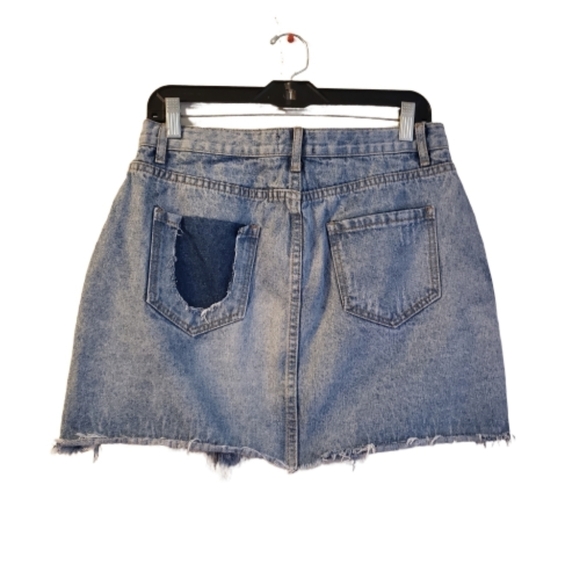 Dahli Button Front Distressed Raw Hem Denim Y2K Mini Skirt - Picture 6 of 8